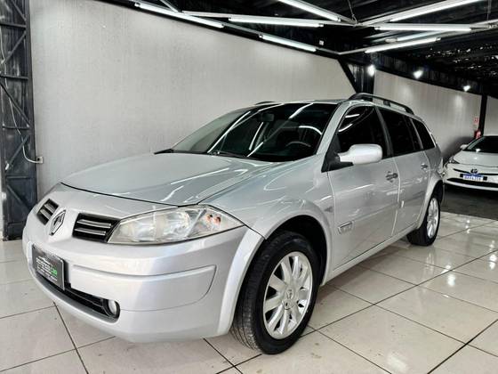 RENAULT MEGANE 1.6 EXPRESSION GRAND TOUR 16V FLEX 4P MANUAL RENAULT MEGANE 1.6 EXPRESSION GRAND TOUR 16V FLEX 4P MANUAL